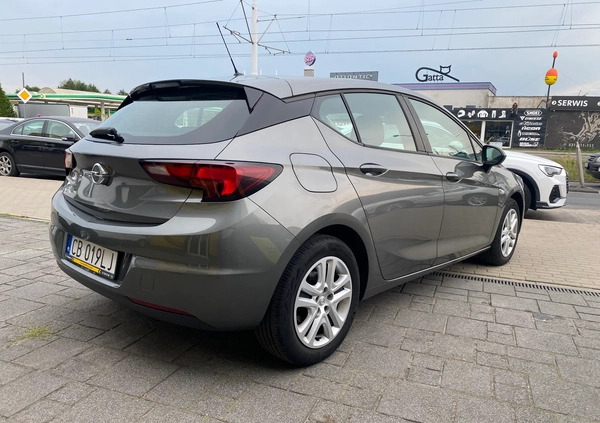 Opel Astra cena 65900 przebieg: 48600, rok produkcji 2019 z Pyrzyce małe 191